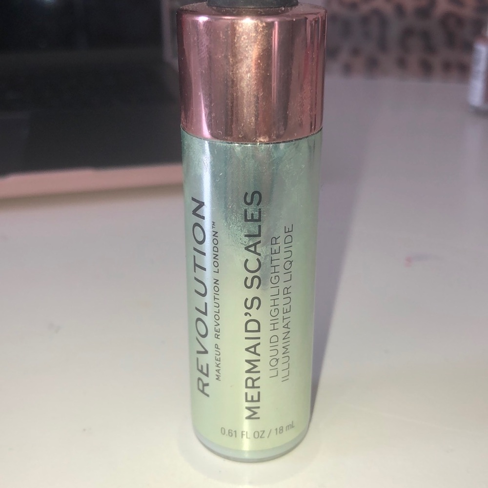 Light green highlight very pretty